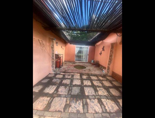 4 BEDROOM HOUSE FOR SALE IN GHOLFSIG